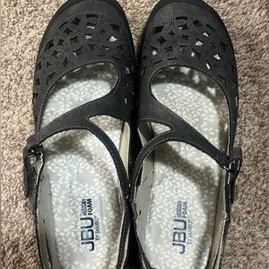 New size 8.5 women's shoes byJBU in dark gray.